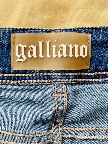 Джинсы galliano Джинсы galliano