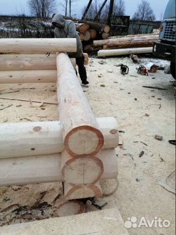 Сруб бани из строганного бревна диаметром 260 мм Сруб бани из строганного бревна диаметром 260 мм