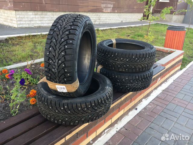 Новые Pirelli Formula Ice 235 60 18 R18 шипы Новые Pirelli Formula Ice 235 60 18 R18 шипы