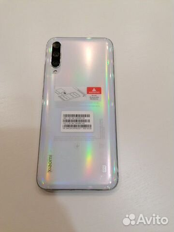 Телефон Xiaomi Mi A3 Телефон Xiaomi Mi A3