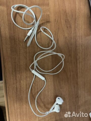 Наушники EarPods от iPhone 6s Наушники EarPods от iPhone 6s