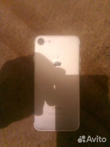 Телефон iPhone