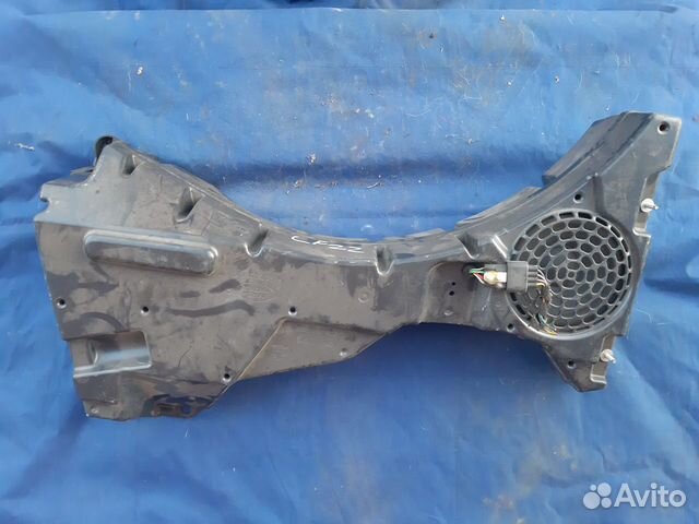 Сабвуфер Land Rover Freelander 2 Сабвуфер Land Rover Freelander 2