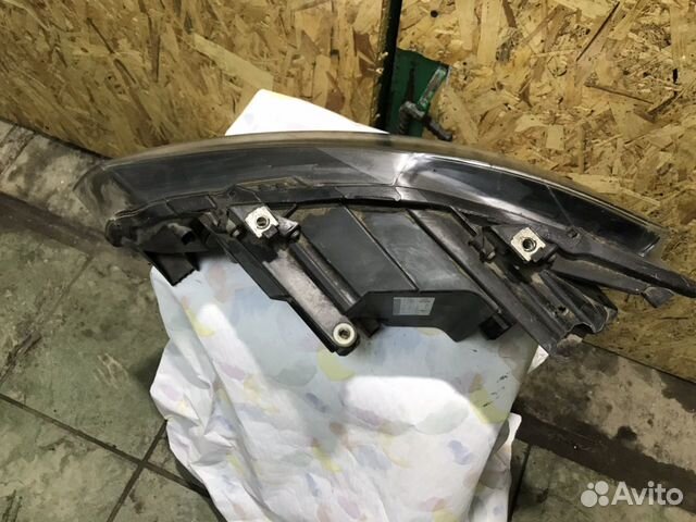 Фара правая Volkswagen polo sedan Фара правая Volkswagen polo sedan