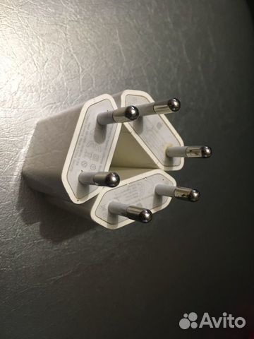 Блок питания iPhone