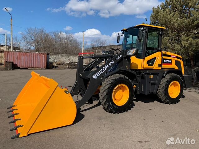 Фронтальный погрузчик bizon 930 Фронтальный погрузчик bizon 930