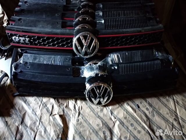 Решетка радиатора Golf 6 GTI VAG / VW Решетка радиатора Golf 6 GTI VAG / VW