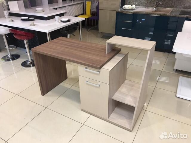 Стол письменный для удалённой работы