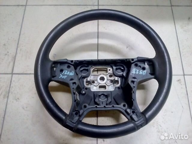 Руль 4-х спицевый Volvo XC60 XC70 S80 V70 30756610