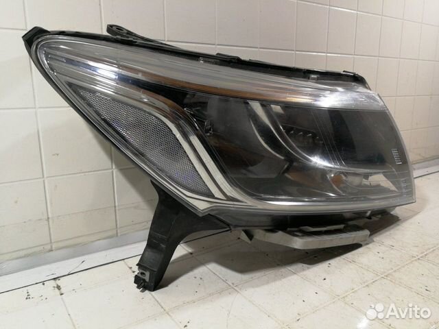 Фара галоген передняя правая Nissan Pathfinder 4 Фара галоген передняя правая Nissan Pathfinder 4
