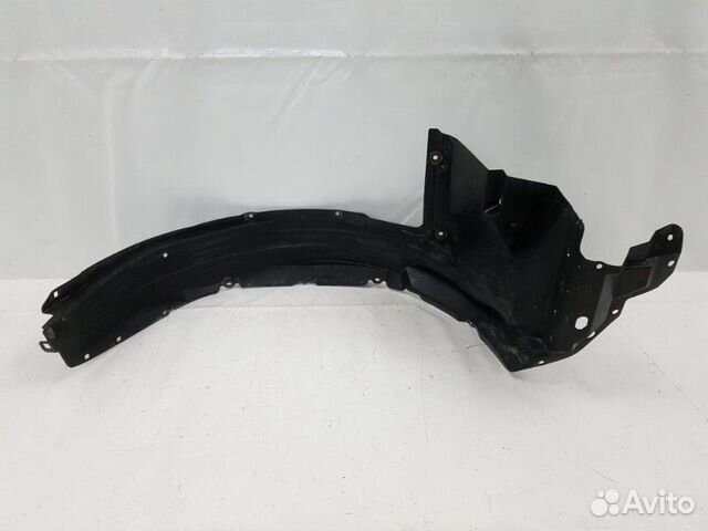Подкрылок передний левый Toyota Fortuner 2 Подкрылок передний левый Toyota Fortuner 2
