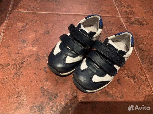 Кроссовки Кроссовки