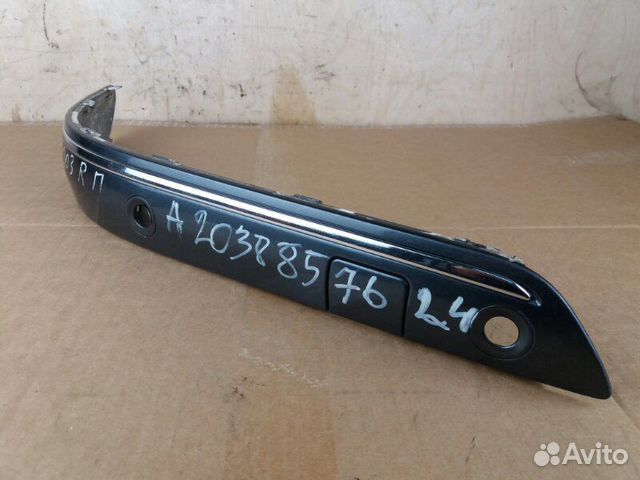 Молдинг переднего бампера передний правый Mercedes