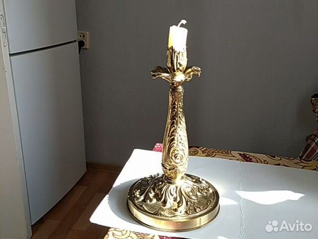 Старинный подсвечник, состояние нового