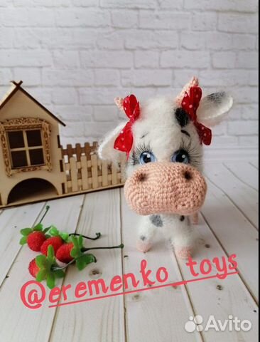 Вязаная игрушка Коровка Фрося Вязаная игрушка Коровка Фрося