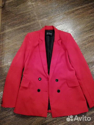 Пиджак Stradivarius красный, р-р S Пиджак Stradivarius красный, р-р S