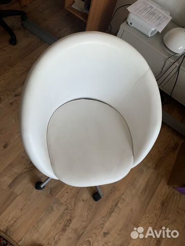 Кресло IKEA Скрувста (кож зам) Кресло IKEA Скрувста (кож зам)
