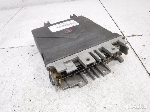 Блок управления двигателем Фольксваген Passat B3 Блок управления двигателем Фольксваген Passat B3