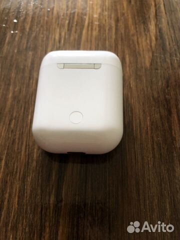 Беспроводные наушники AirPods Беспроводные наушники AirPods