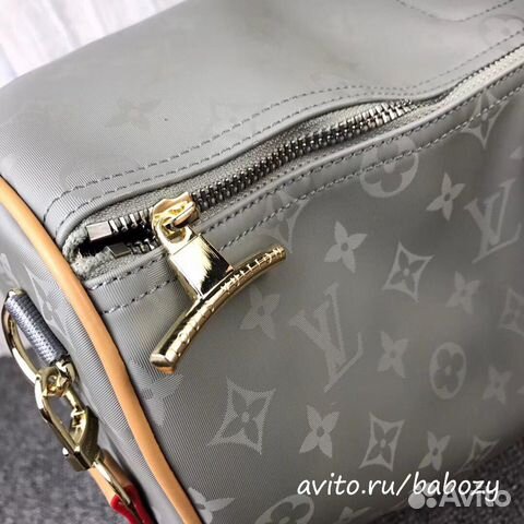 Сумка Louis Vuitton спортивная Сумка Louis Vuitton спортивная