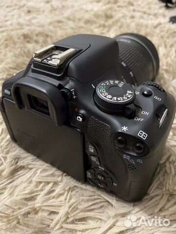 Canon 600d kit 18-135 mm (Как новый)