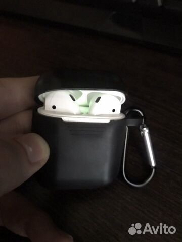 Apple AirPods 2 Apple AirPods 2