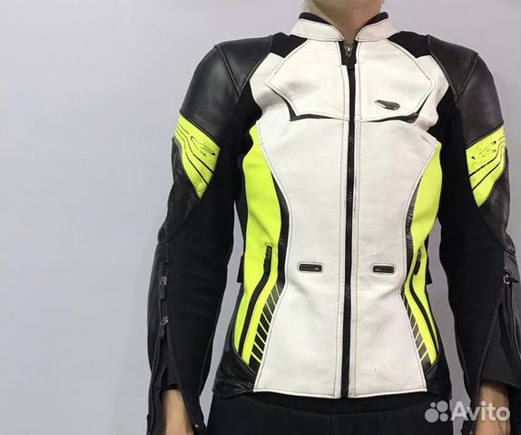 Мото куртка кожаная (Женская) Мото куртка кожаная (Женская)