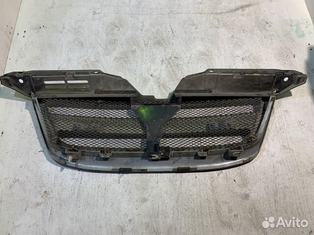 Решетка радиатора Mitsubishi Airtrek CU