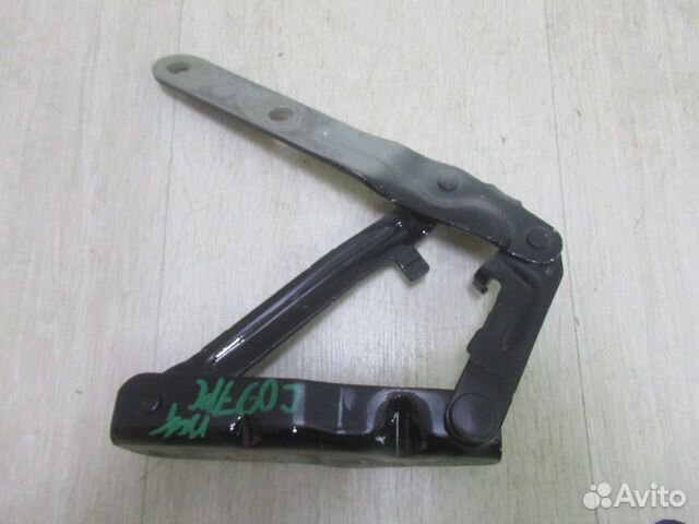 Петля капота левая Volkswagen Multivan T6 oem 7e08 Петля капота левая Volkswagen Multivan T6 oem 7e08