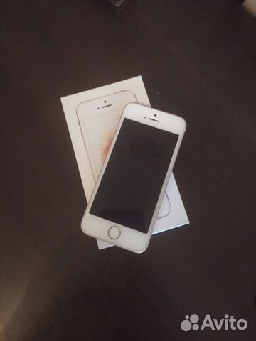 Телефон iPhone se 32 GB Телефон iPhone se 32 GB