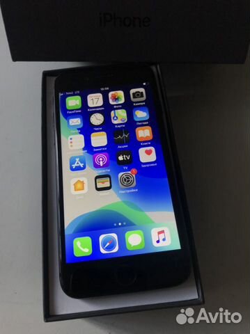 Телефон iPhone 8 на 64 gb Телефон iPhone 8 на 64 gb
