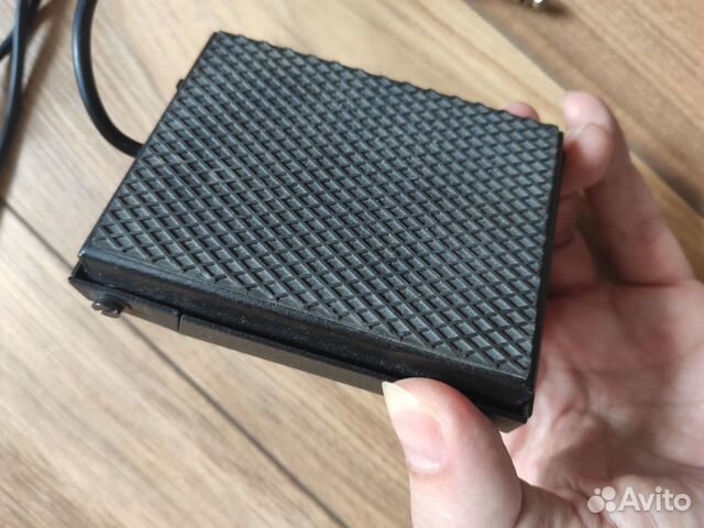 Педаль для синтезатора и миди клавиатуры Педаль для синтезатора и миди клавиатуры