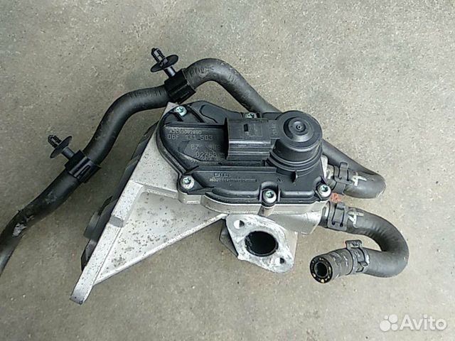 Клапан рециркуляции выхлопных газов EGR Passat B6