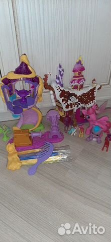 Домик Рапунцель и домик пони