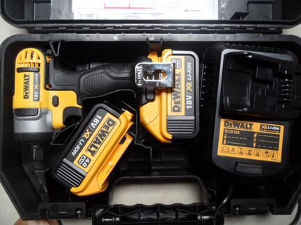 Гайковерт dewalt dcf880m2
