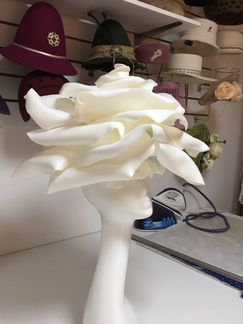 Шляпа для светских мероприятий