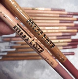 Новые карандаши для губ miss tais