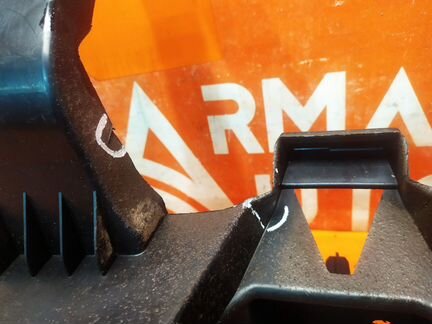 Кронштейн бампера задний Nissan Terrano 3 D10