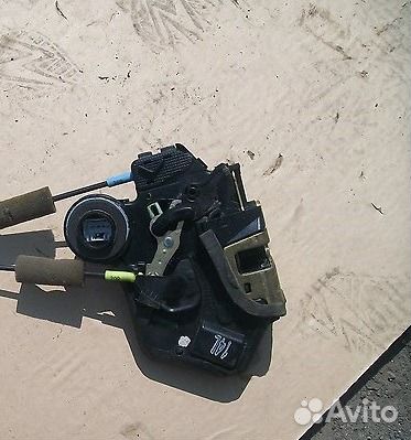 Toyota Camry V40 Замок двери передний левый