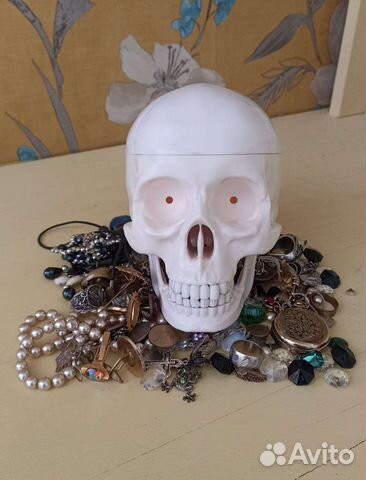 Череп пластиковый для фотосессии