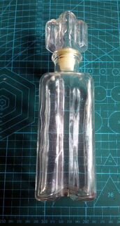 Флакон от одеколона спартакус