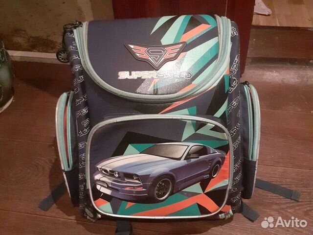 Рюкзак школьный