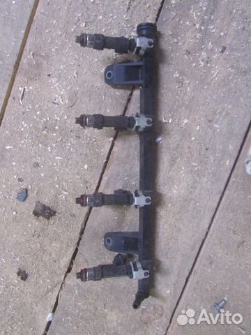 Рейка топливная рампа Renault 8200494284