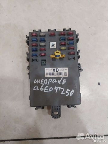 Блок предохронителей в салоне Chevrolet Авео Т250