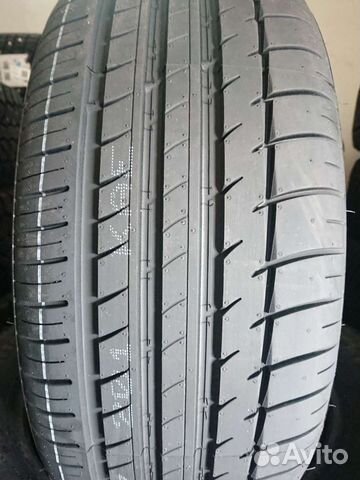 Triangle Sports TH201 215/45 R18