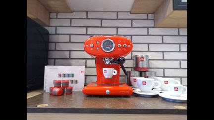 Кофемашина капсульная illy X1