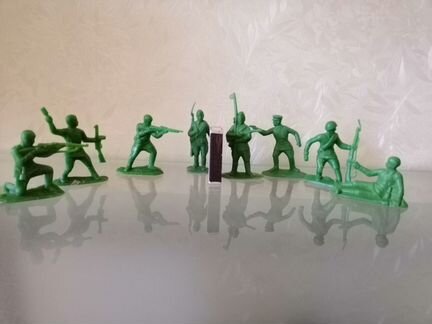 Игрушка - набор солдатиков «Солдаты в бою» СССР