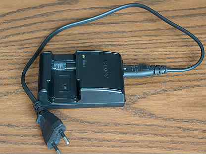 Зарядное устройство Sony BC-VW1 для FW50, оригинал