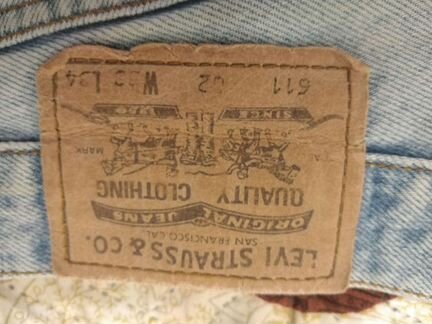 Джинсы Levis