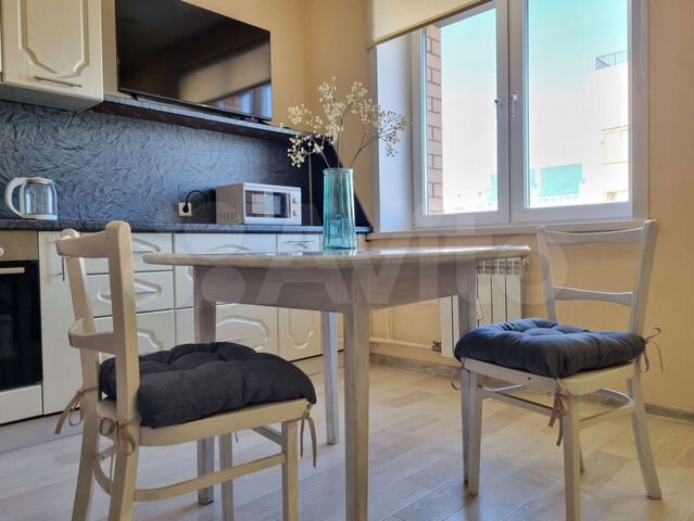 2-к. квартира, 54 м², 9/9 эт.